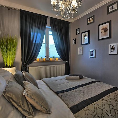 Apartament Diamentowy 莱斯科 外观 照片