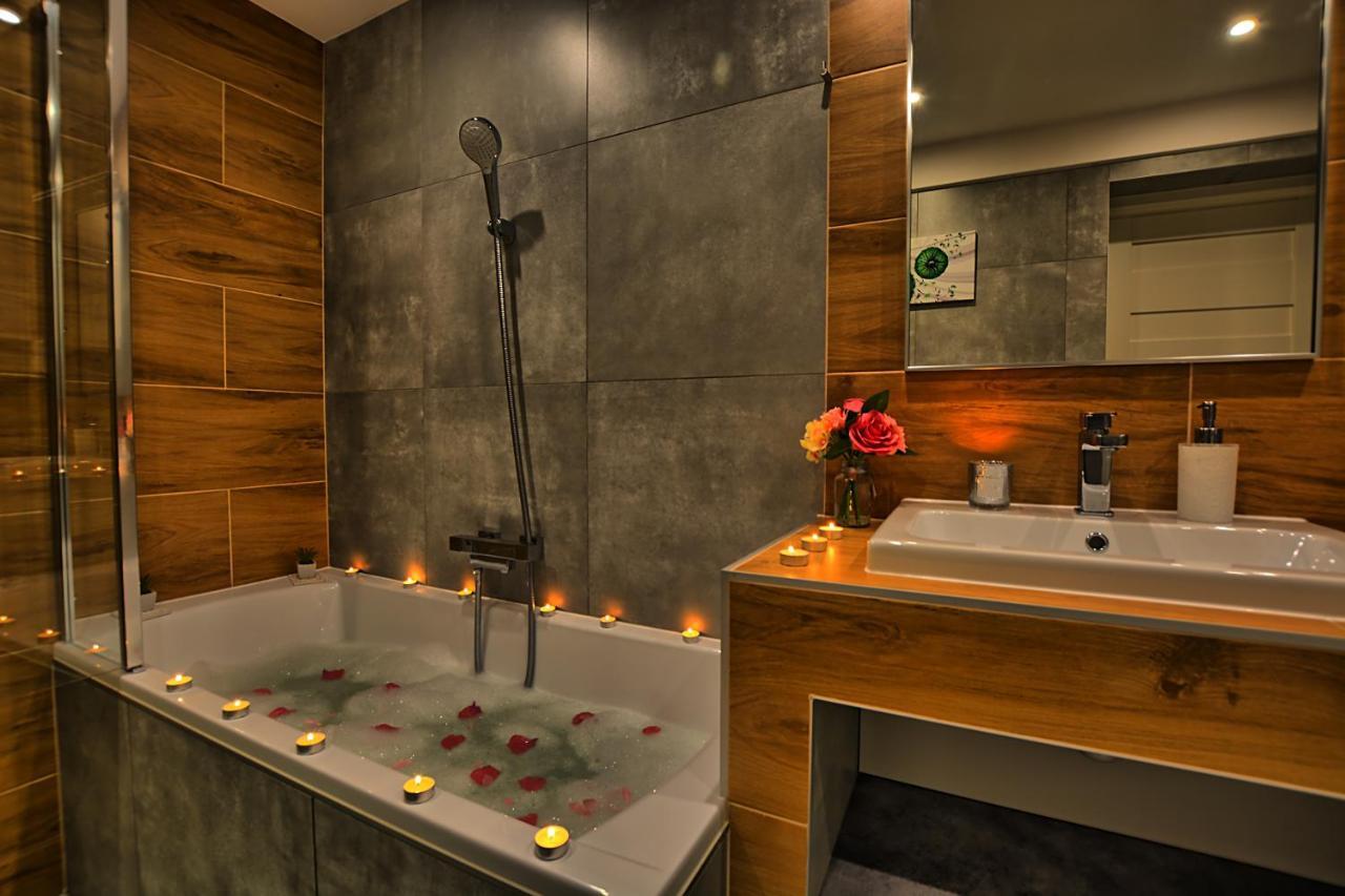 Apartament Diamentowy 莱斯科 外观 照片